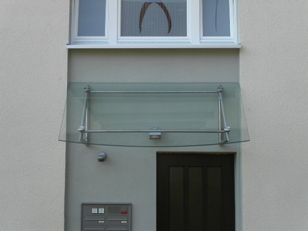 Vordach Glas .JPG